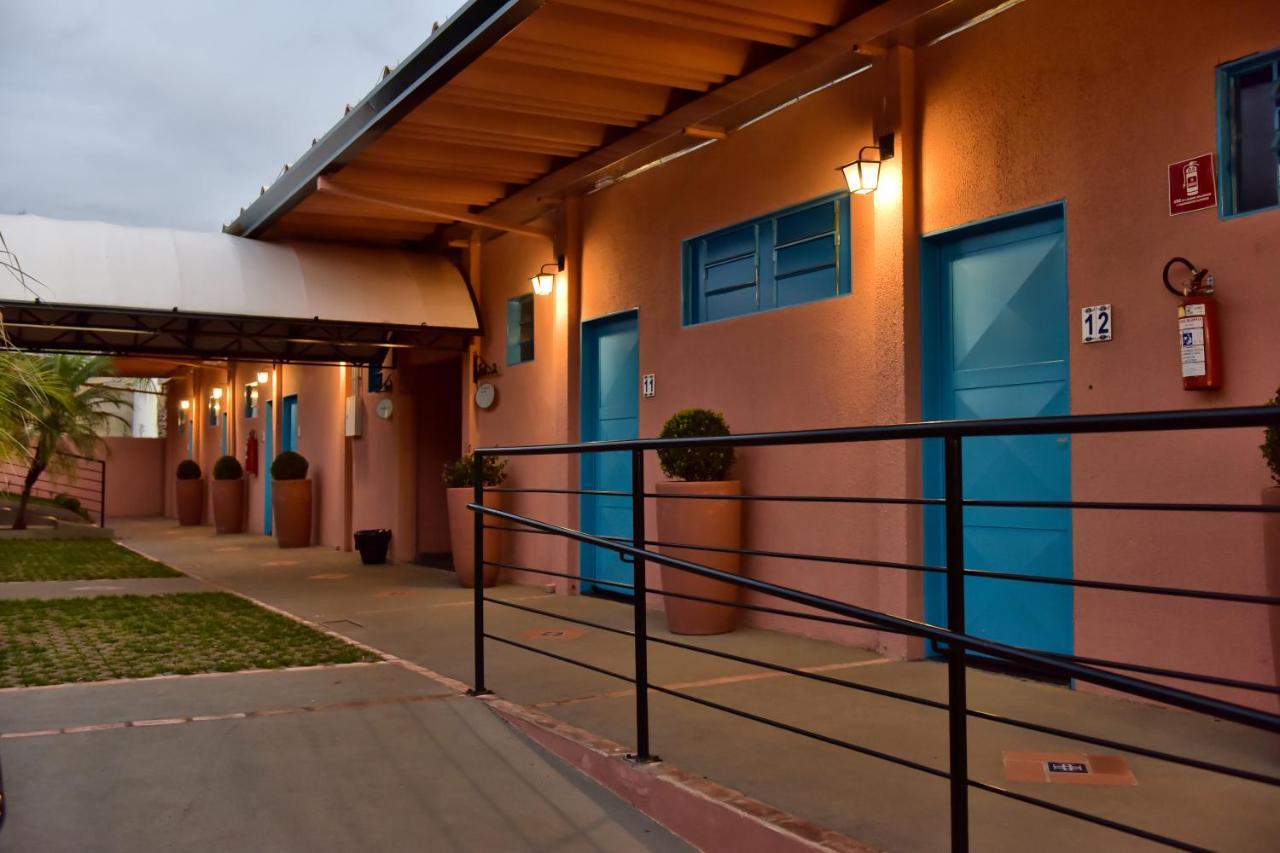 Villa Das Flores Olimpia Exterior photo